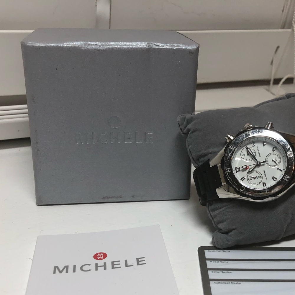 Women’s small jelly watch.
